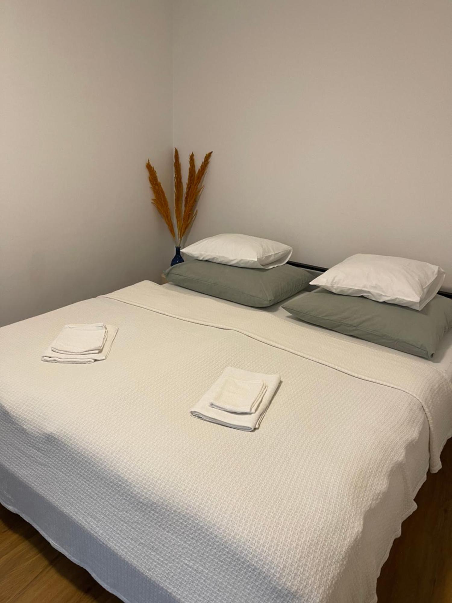 Apartment Hilde Швац Екстер'єр фото