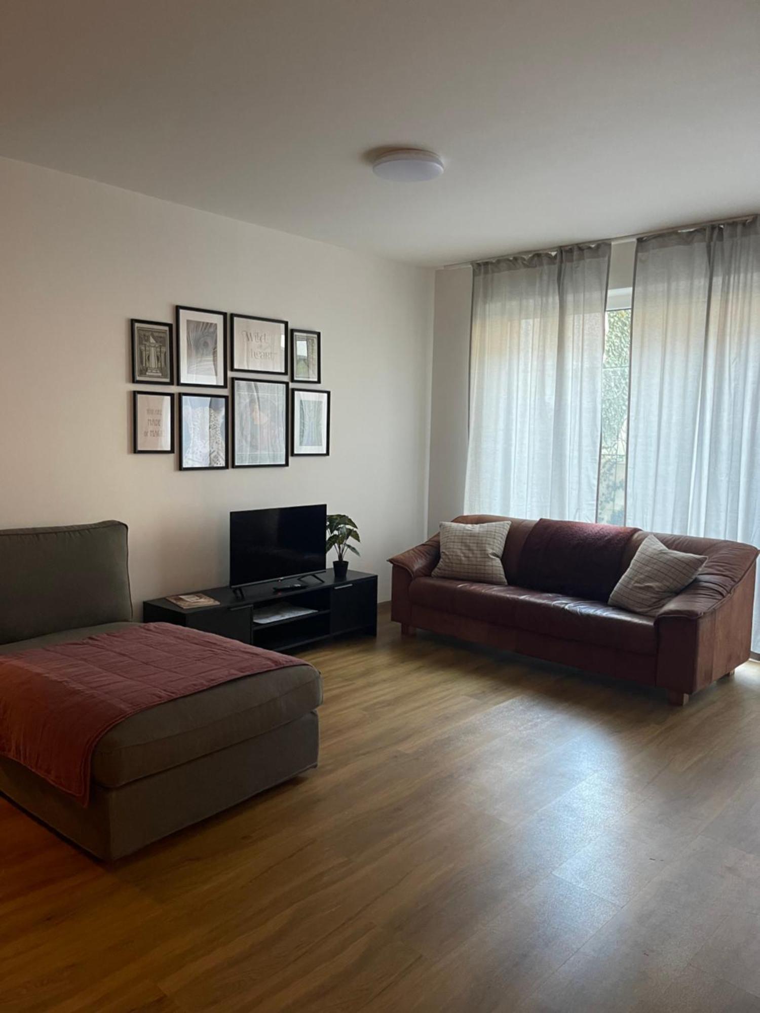 Apartment Hilde Швац Екстер'єр фото