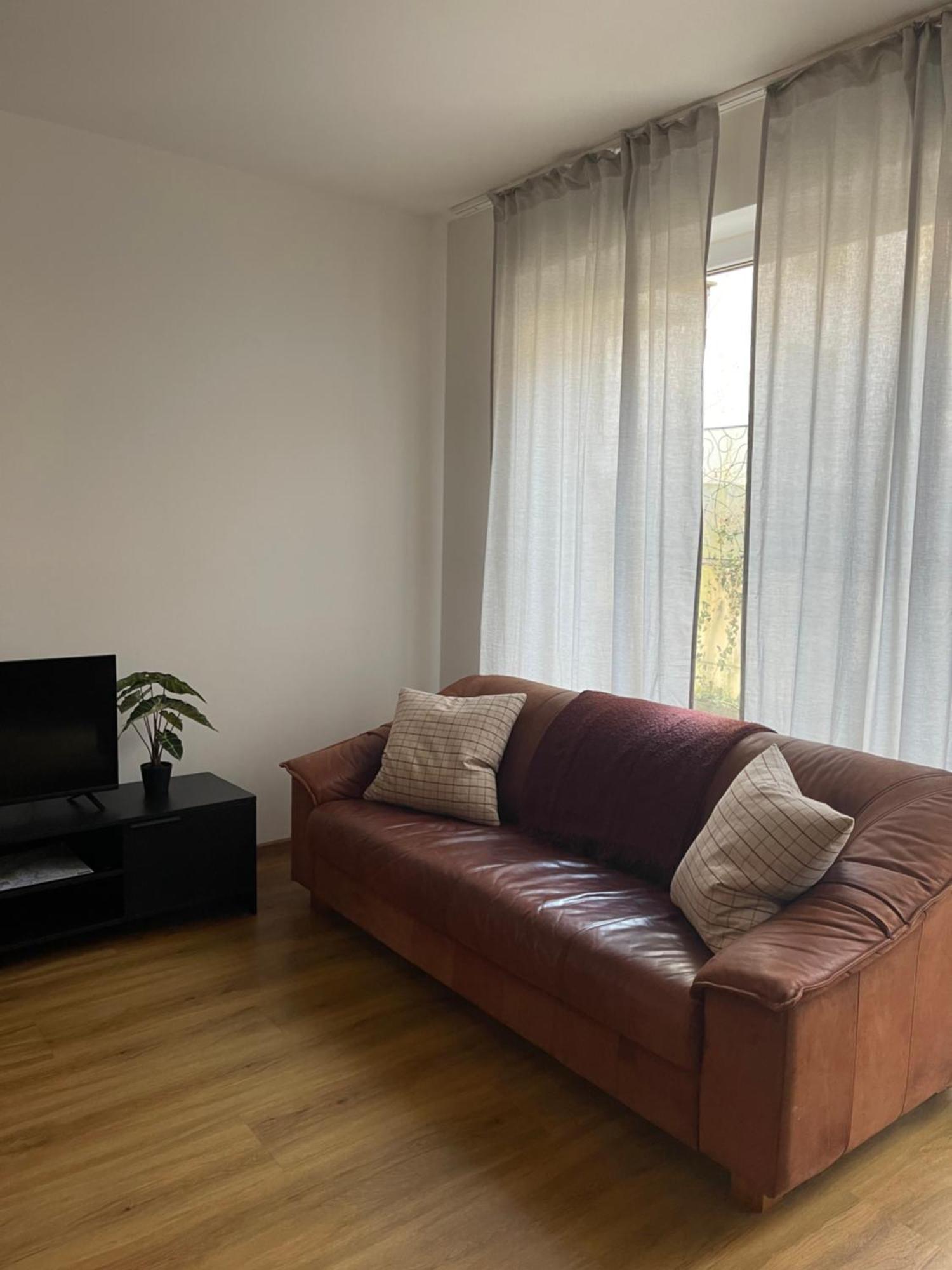 Apartment Hilde Швац Екстер'єр фото